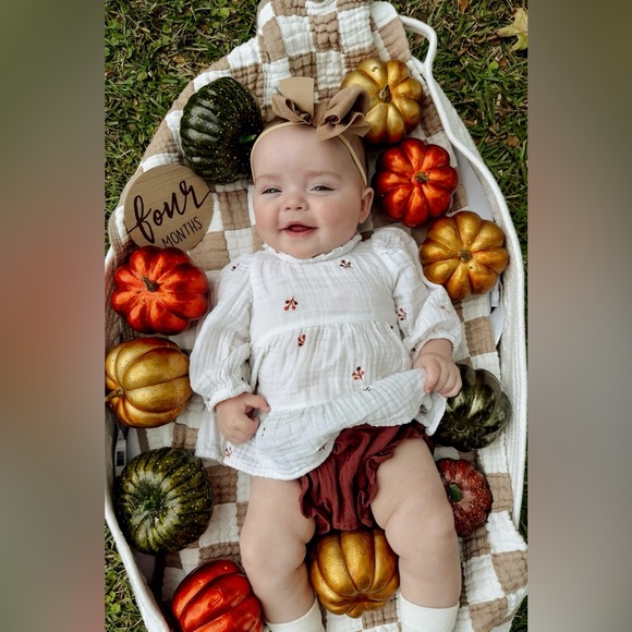 Meet your Posher, Hannah - Picture 15 of 16